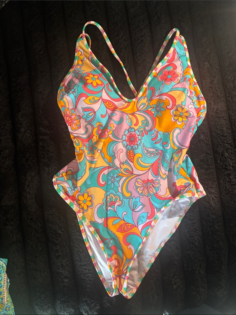 Cupshe Multicolor Retro Floral One-Piece Swimsuit